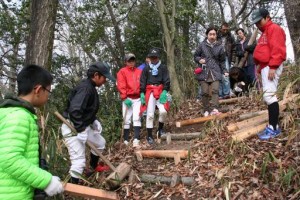 平成27年2月22日（日）　わいわい教室「品野台小　里山整備」-3